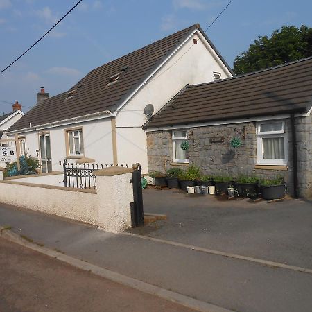 Bed and Breakfast Lletygwilym, Heol Dwr Kidwelly Экстерьер фото