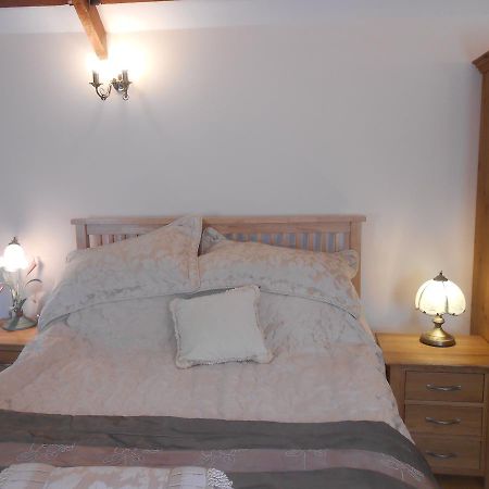 Bed and Breakfast Lletygwilym, Heol Dwr Kidwelly Экстерьер фото